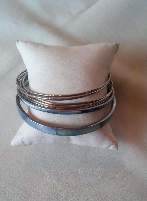 7 VINTAGE BANGLE'S