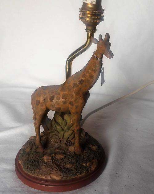 GIRAFFE LAMP
