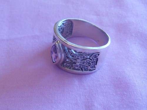 SILVER RING WITH PINK STONE (A)
