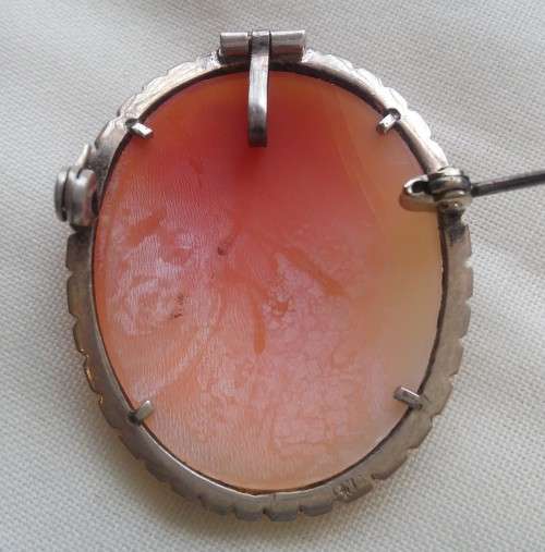 SILVER & MARCASITE CAMEO BROOCH/PENDANT