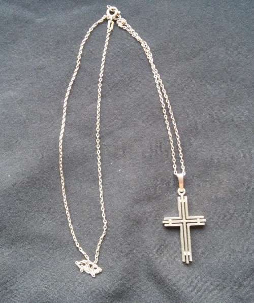 925 SILVER CRUCIFIX PENDANT & CHAIN