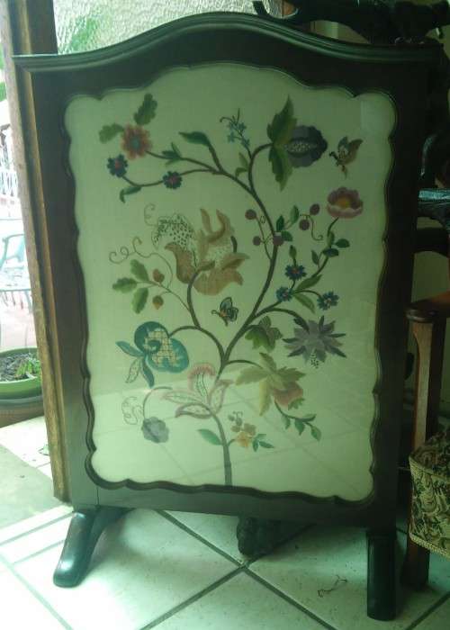 LARGE FIRE SCREEN