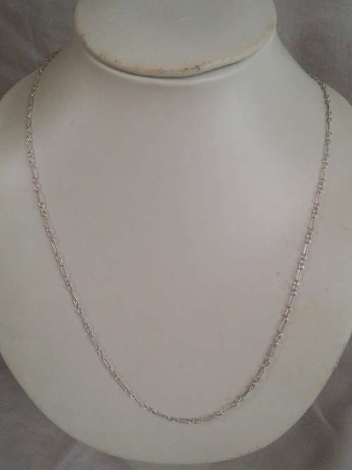 SILVER  NECKLACE