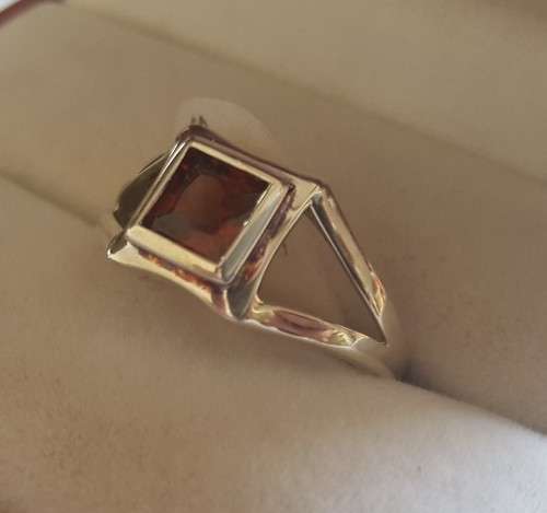 925 SILVER GARNET RING