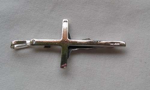 SILVER CRUCIFIX PENDANT