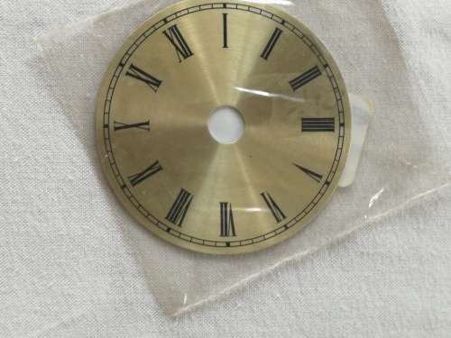 Clock: Small Quartz gold metal dial - 100mm(a)
