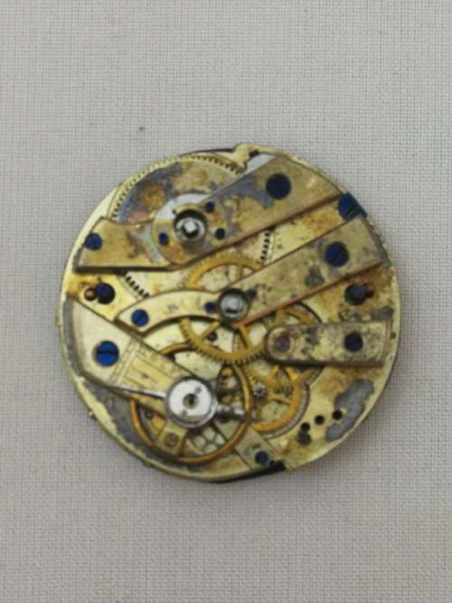 Watch movement with dial