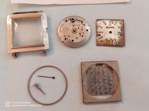 Bulova movement for repair