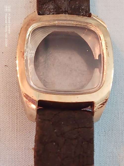 Osco Watch casing with strap