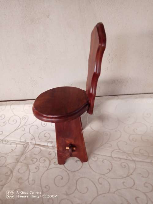 Dolls Chair