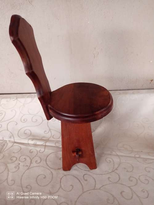 Dolls Chair