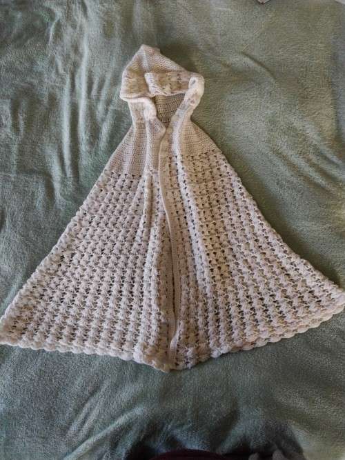 Vintage Crochet Cape for a girls age 2-4 years
