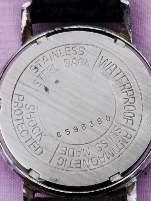 Mens Technos Circa 1970, 17 Jewels. Mechanical