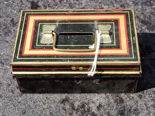 `Chad Valley` Made in England No. 10015, Savings Tin