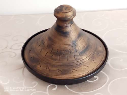 Moyo Moroccan a Tagine(cooking pot) (a)