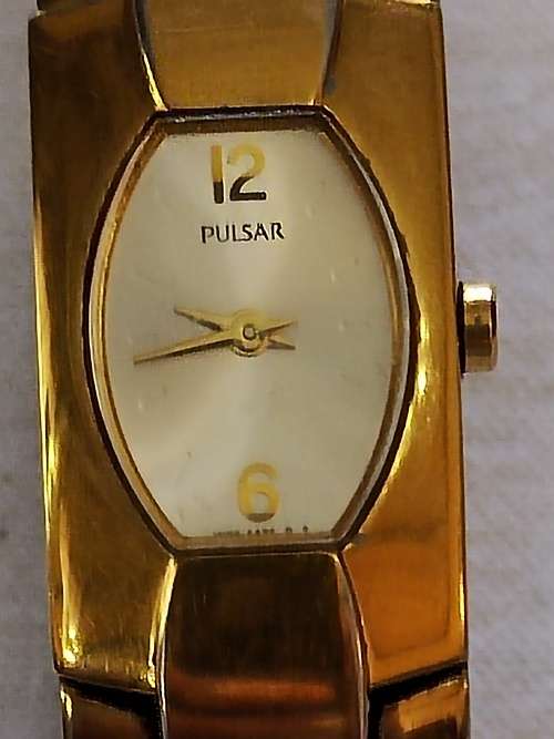 Ladies Pulsar quartz watch