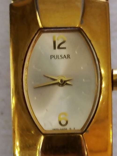 Ladies Pulsar quartz watch