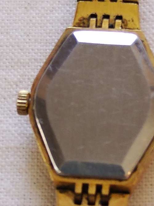 Ladies Avant quartz watch