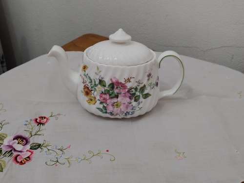Royal Doulton Minton 1995, Tea for two teapot