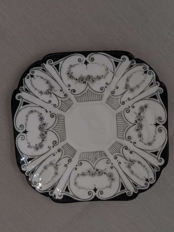 Small Art Deco Shelley Saucer