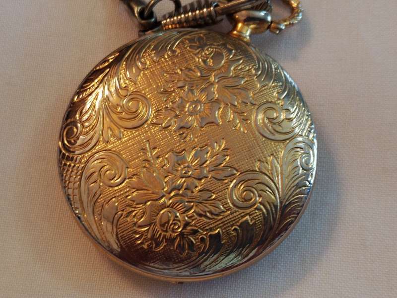 Farah Quartz Pocket watch with chain