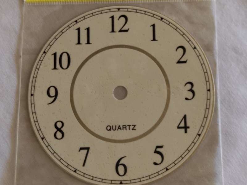 Clock: Small Quartz white metal dial - 130mm