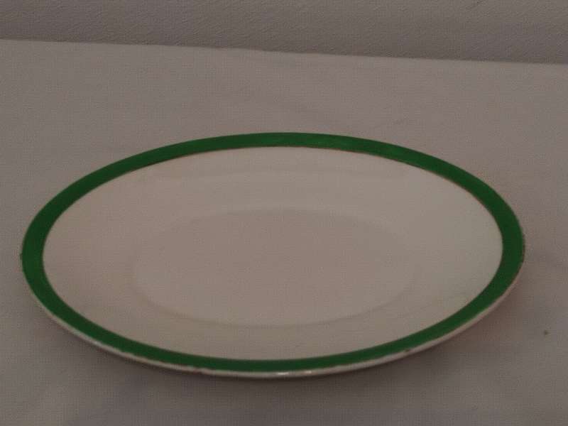 Queens Green, Solian Ware. Simpsons (potters) Ltd, Cobridge England Sauce boat with underplate