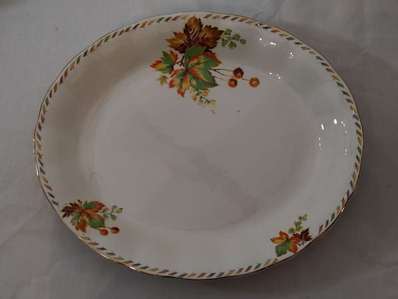 Creampetal Grindley England Large Serving platter