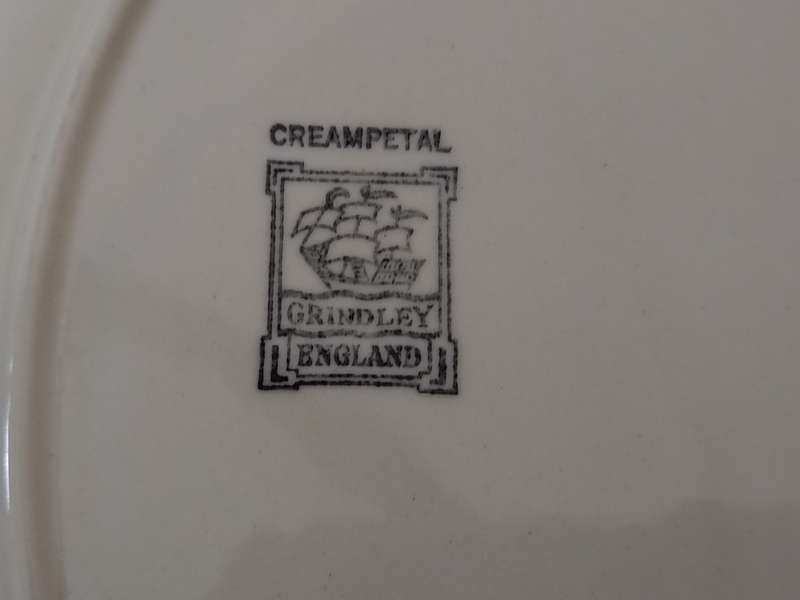 Creampetal Grindley England Large Serving platter