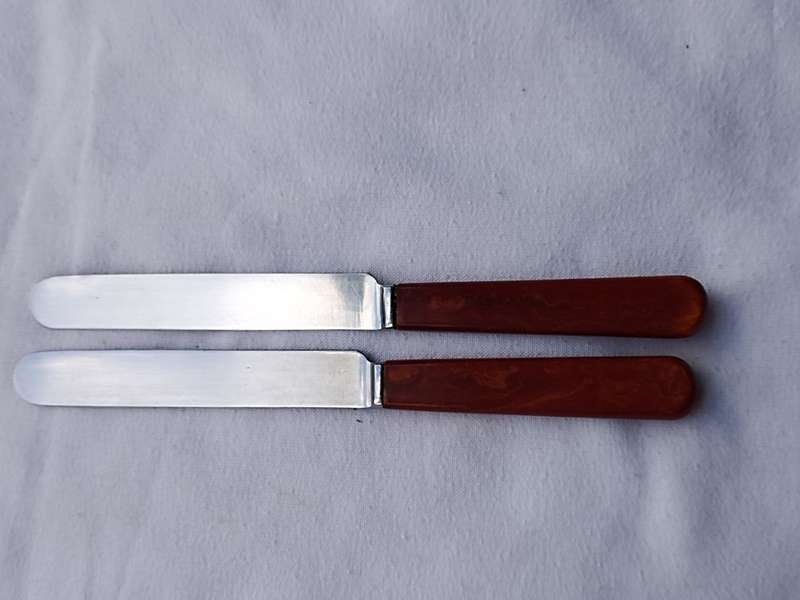 Two James Bonnar & Sons Dunfermline Fruit Knifes