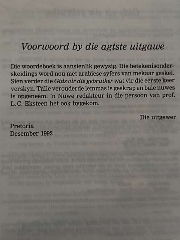 Verklarende Woordeboek & Bilingual School Dictionary book