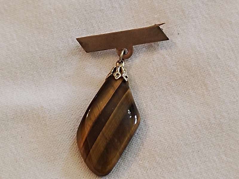 Tigers eye brooch