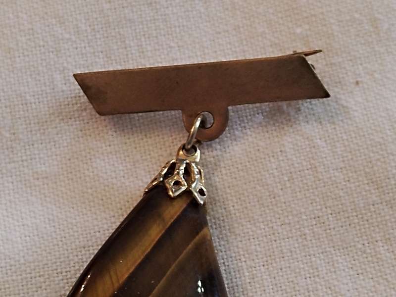 Tigers eye brooch