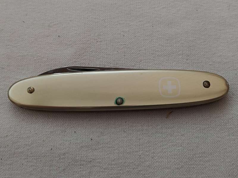 Wenger Delemont Switzerland Stainless Pocket knife: Fastex Specialists in Bolts & Nuts and Allied