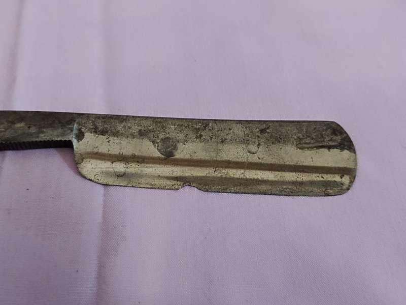 Vintage Crown Cut Throat Razor
