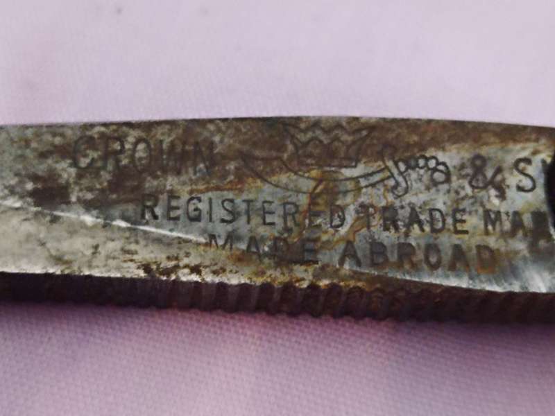 Vintage Crown Cut Throat Razor