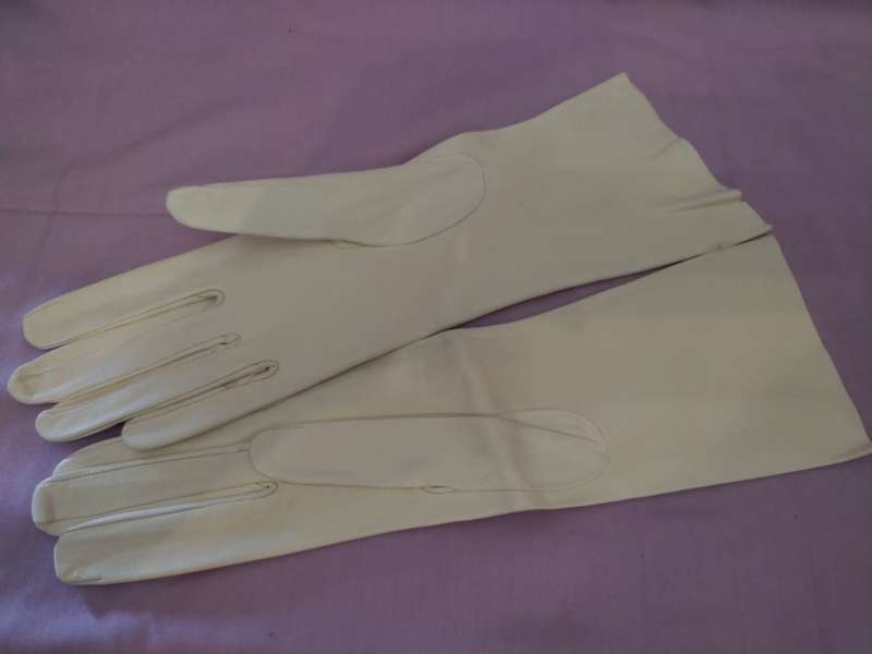 Pair of Vintage Leather gloves