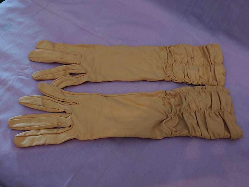 Pair of Vintage gloves