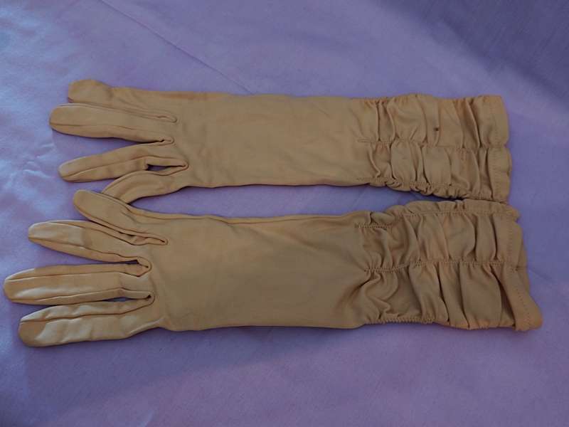 Pair of Vintage gloves
