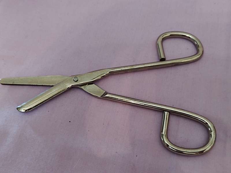 Medical Stainless steel Scissors (c)