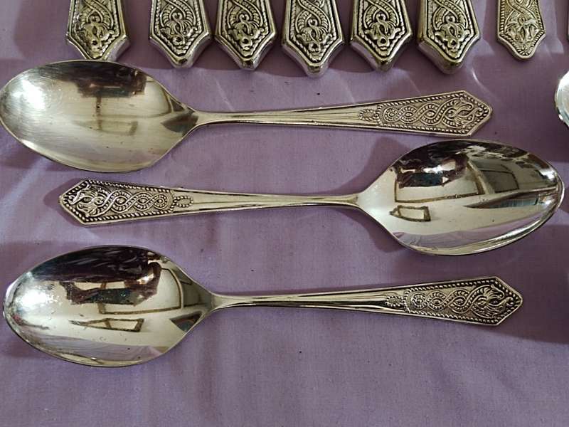 Newbridge EPNS A1 18 Piece Cutlery Set Made in Irish Republic