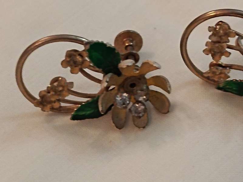Circa 1950 metal flower earrings
