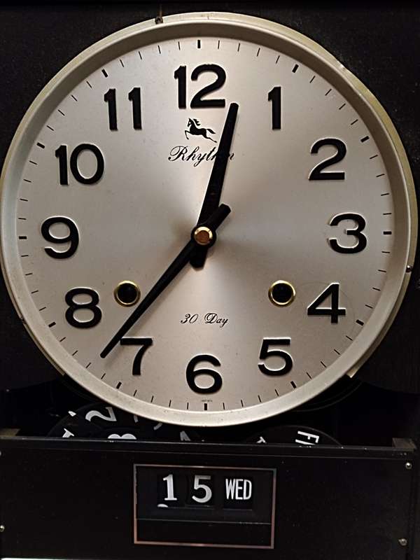 Rhythm 30 day wall clock
