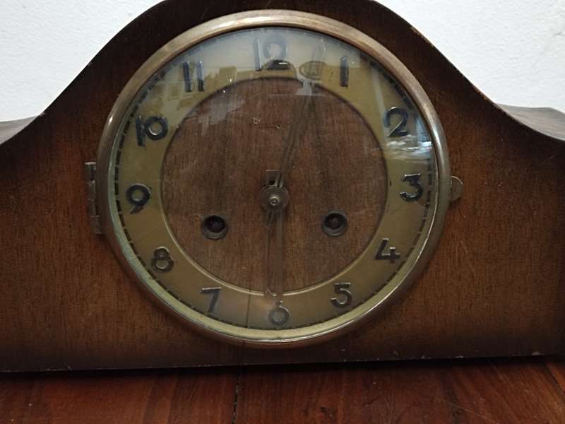 Kienzel Mantel Clock