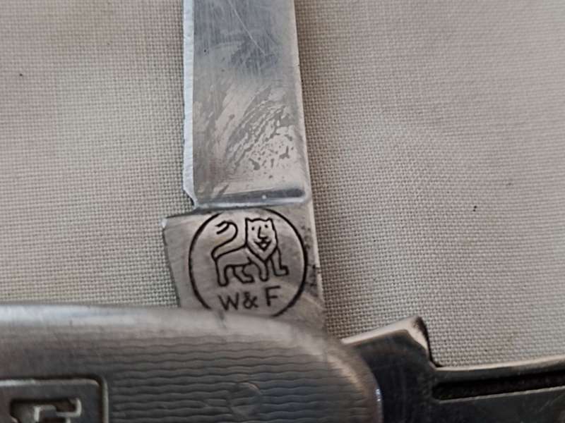 SKF Multi Pocket Knife
