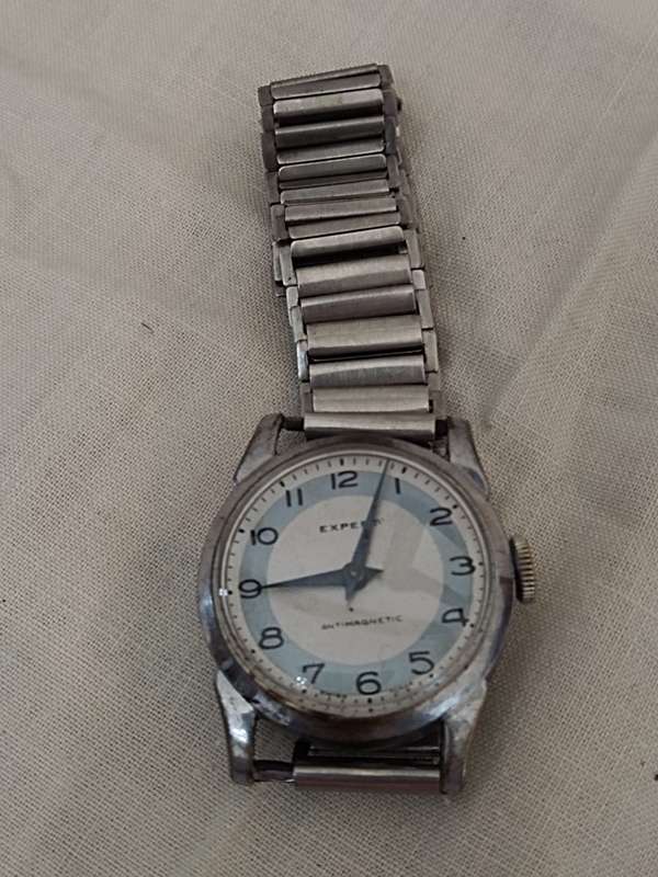Vintage Men`s Expert Swiss Made mechanical Watch