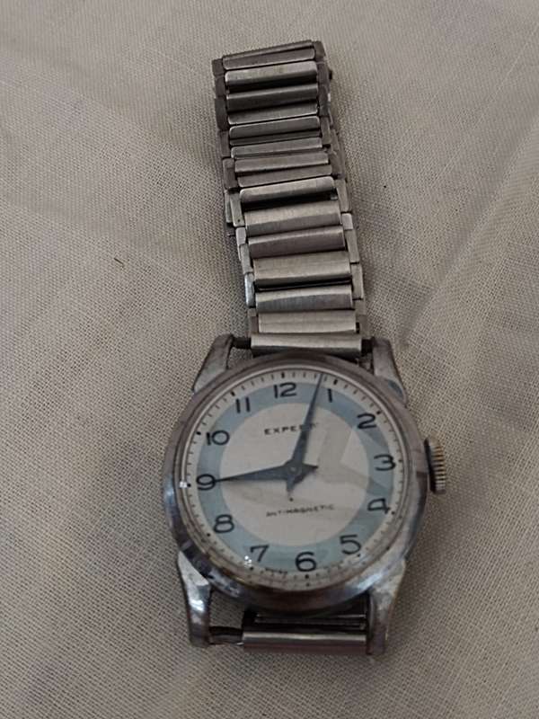 Vintage Men`s Expert Swiss Made mechanical Watch