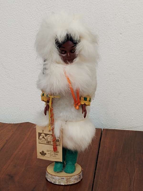 Vintage Indien Art Eskimo Girl Canada