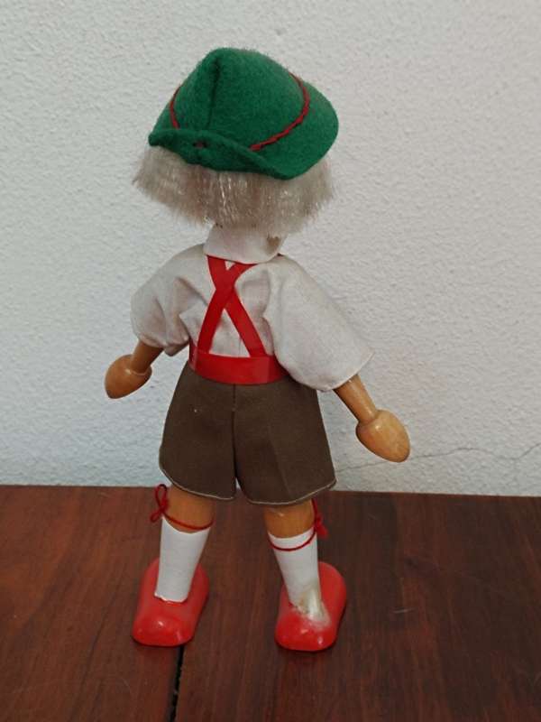 Vintage Folk Art Doll: Poland Wooden peg Dell