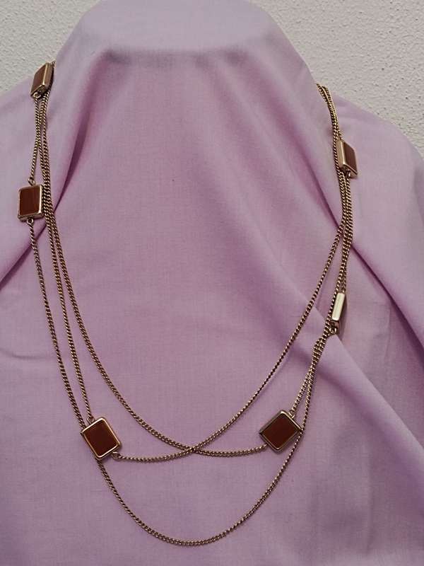 Retro Gold Tone Necklace